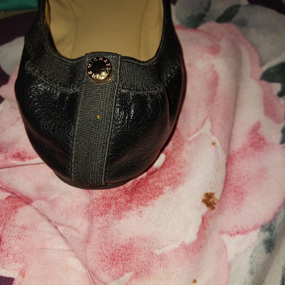 Women mk flats